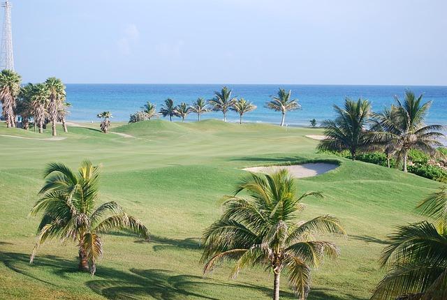 Jamaica Uncovered: Your Essential Guide to Beaches, Culture, Adventure, and Local Delights